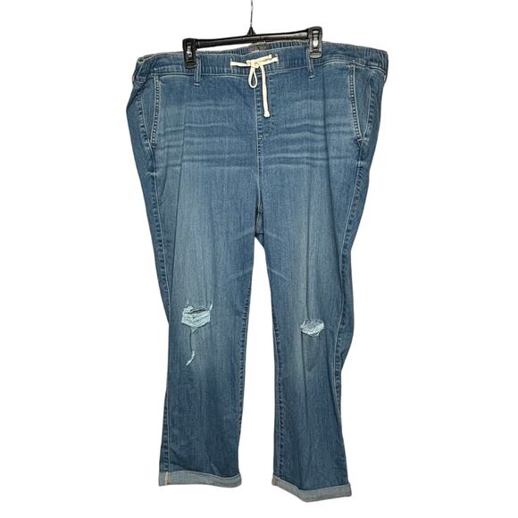 Torrid Weekend Mid Rise Super Soft Boyfriend Straight Pull on Jeans Size 4X New - Picture 1 of 13